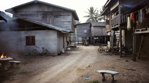 LAOS: WIEŚ JEDNOCZY SIŁY PRZECIWKO CHRZEŚCIJANOM